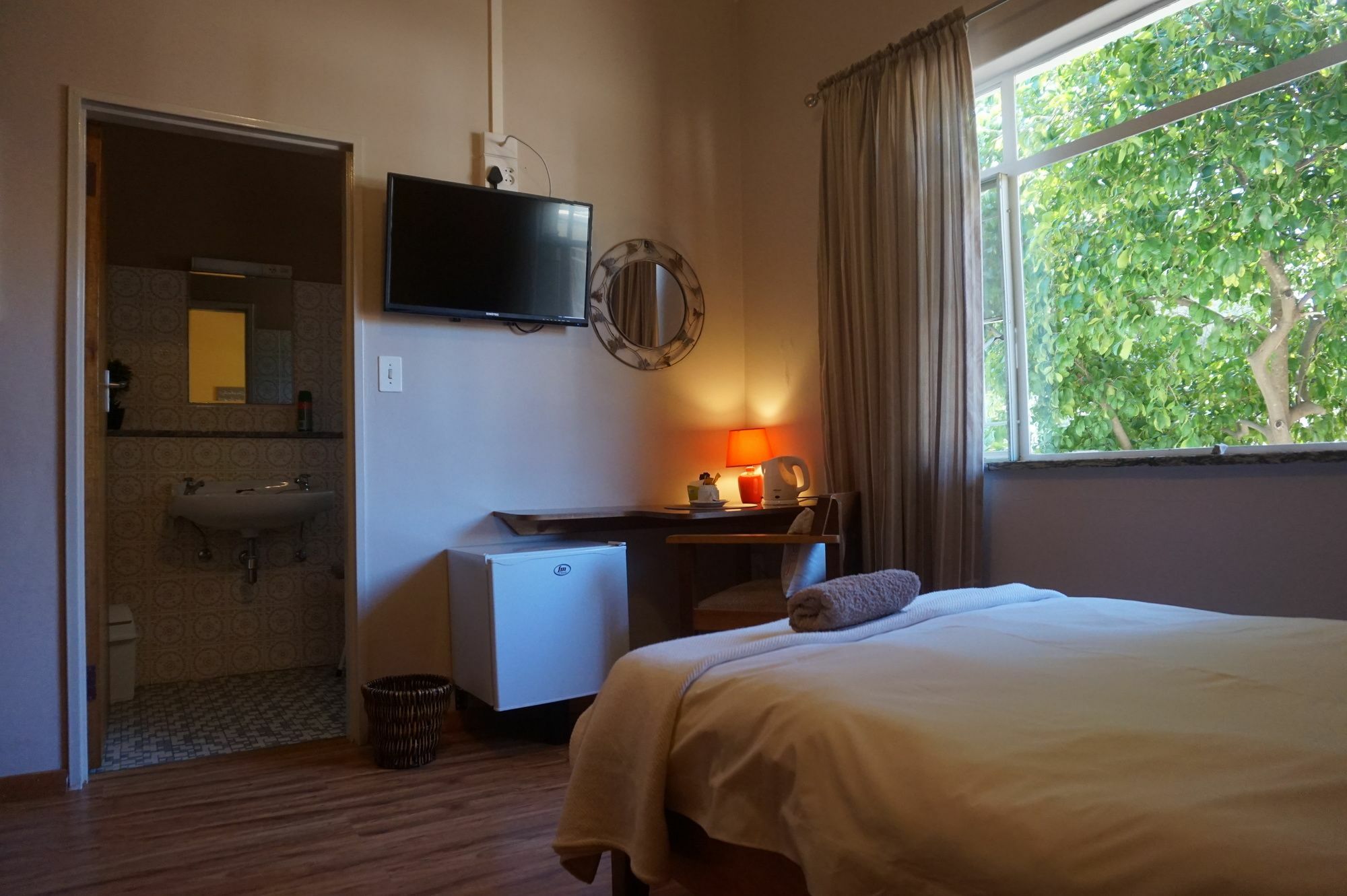 Omaruru Guesthouse Ngoại thất bức ảnh